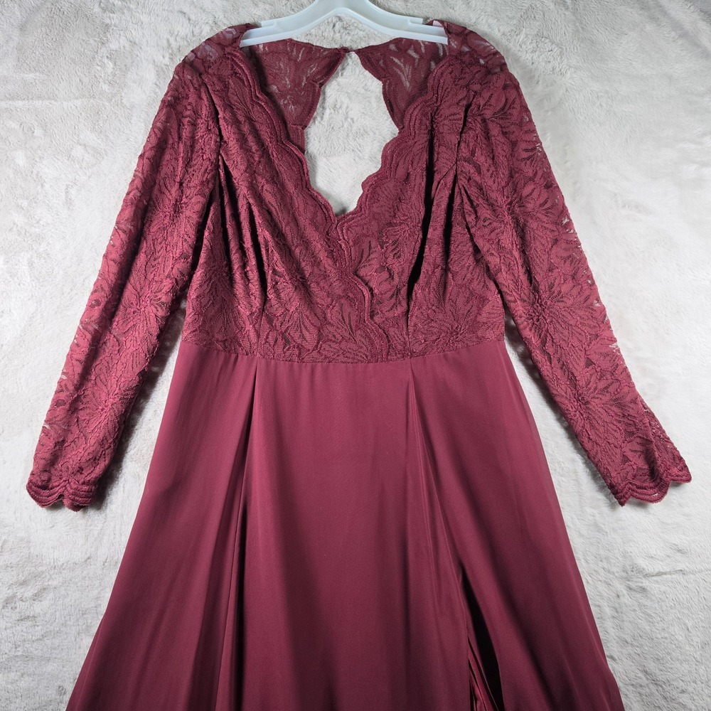 DB Studio Lace Gown Womens 14 Burgundy Long Sleeve VNeck Keyhole Back Maxi Dress